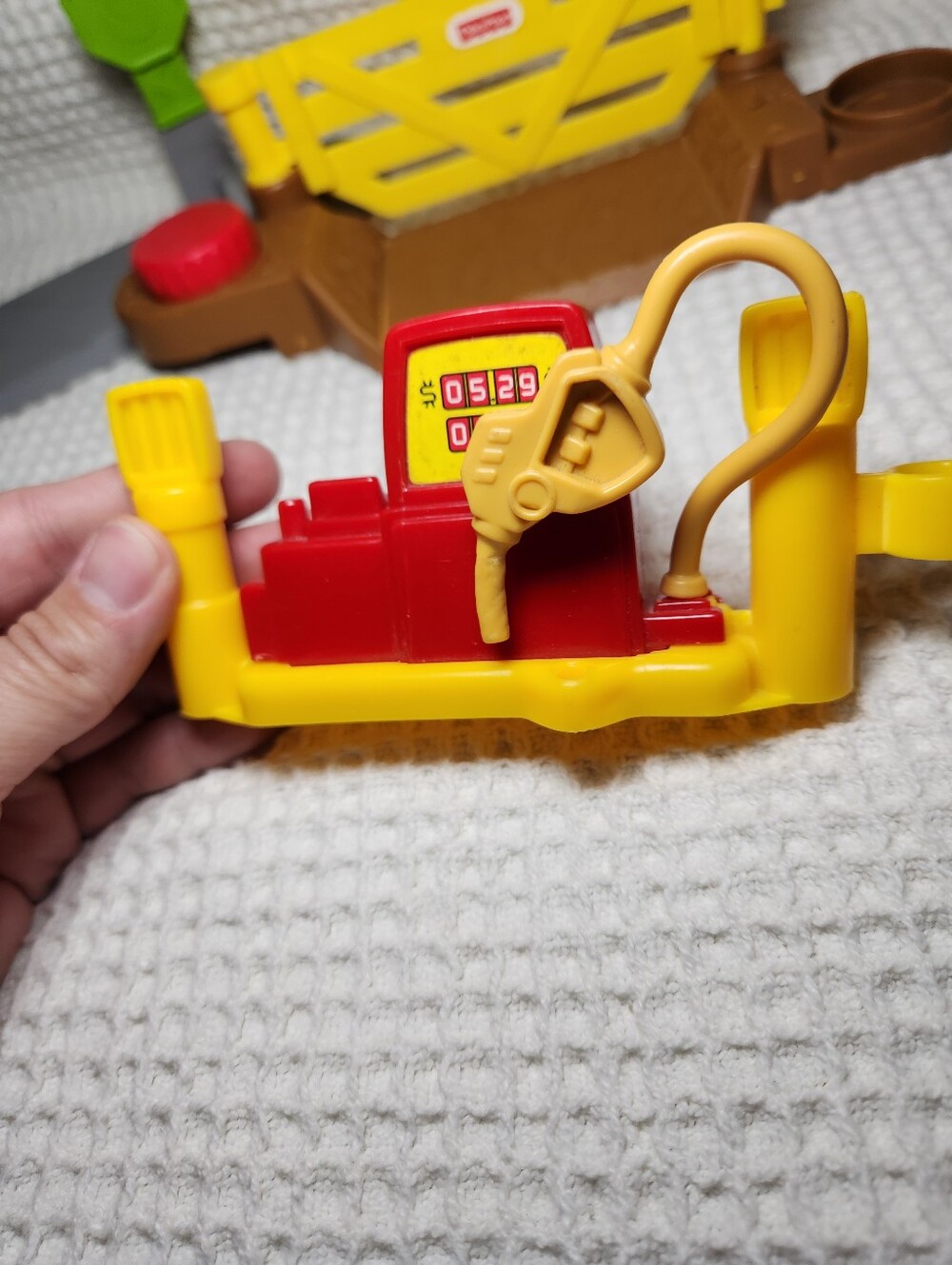 Fisher-Price Little People Assorted Accessories And Playset Pieces Set Of 6 - Picture 10 of 16